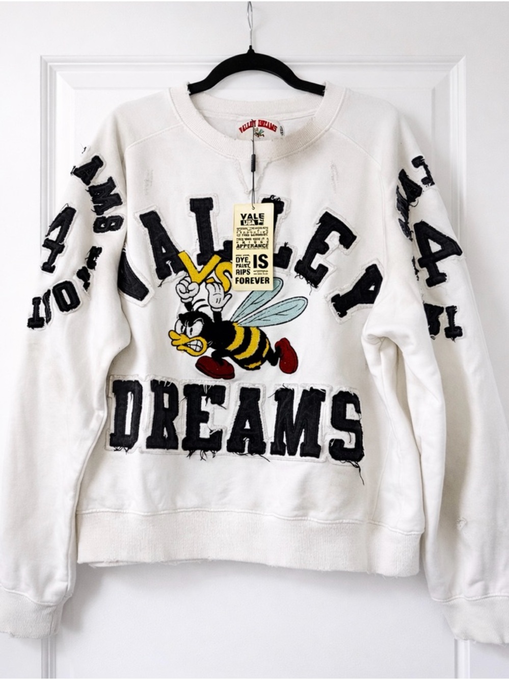 Yale Forever White Sweatshirt with Bee Graphic